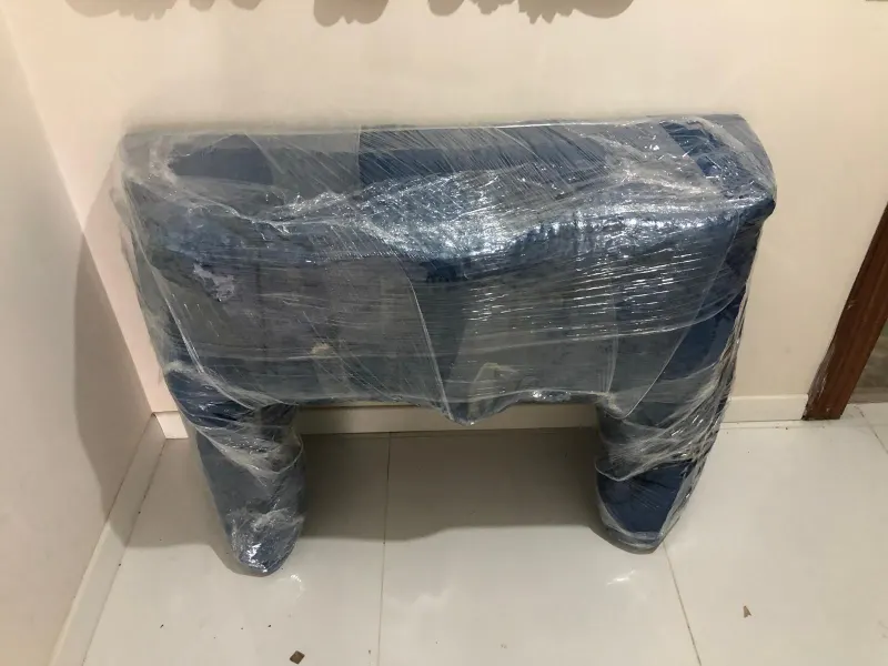 Konsol masa streçle ambalajlanmış